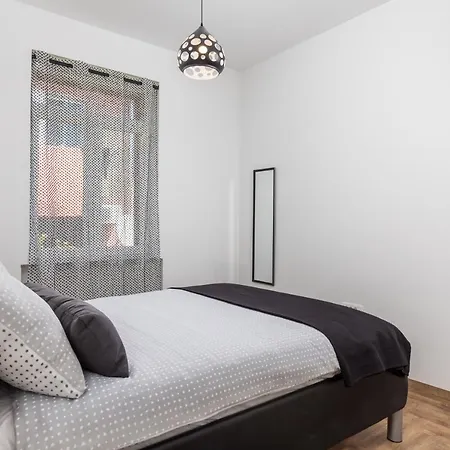 Darnell Apartment