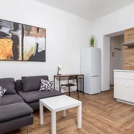 Apartment Darnell
