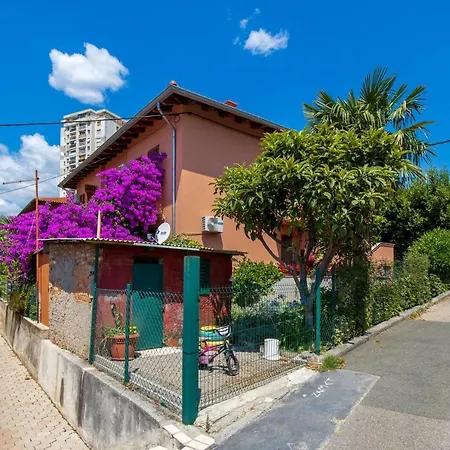 Apartament Darnell
